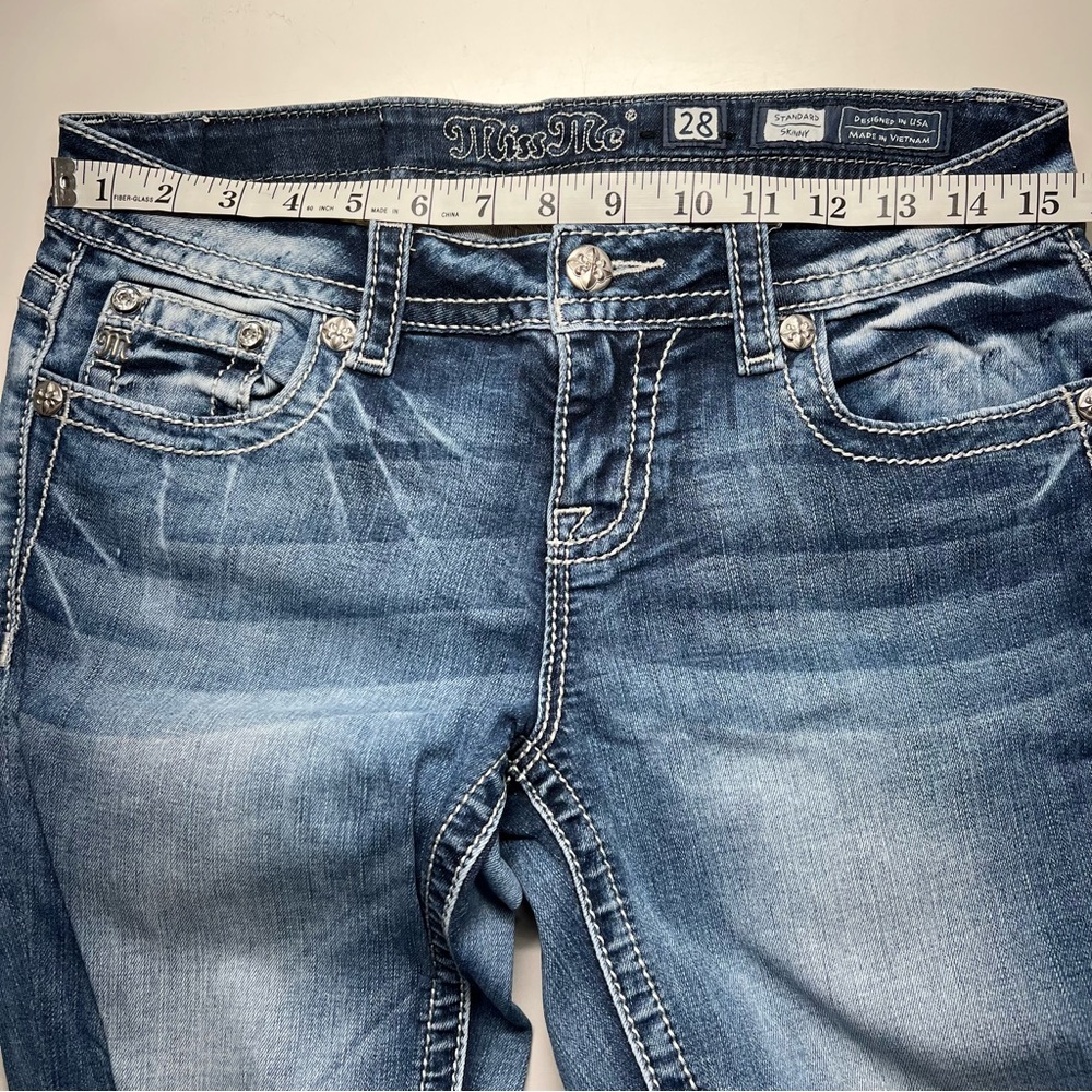 Miss Me Standard Skinny Jeans - Picture 2 of 8